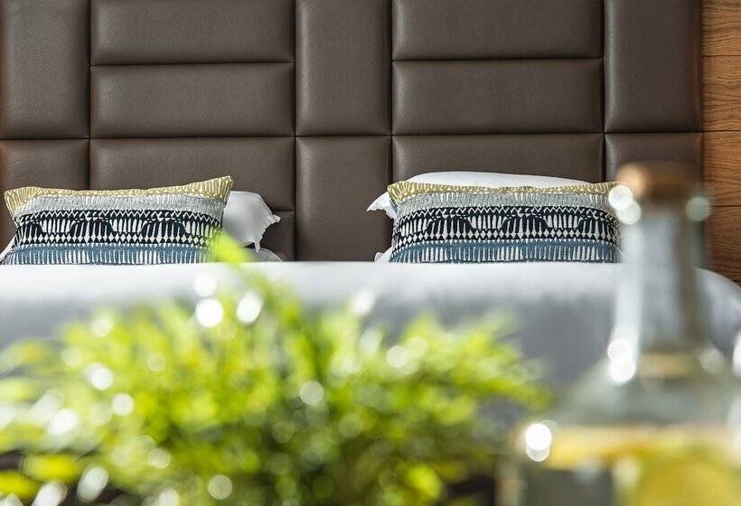 Expo Sofia Hotel   Free Arrival Shuttle Bus   Free Parking   Free Compliments   Free Wi Fi