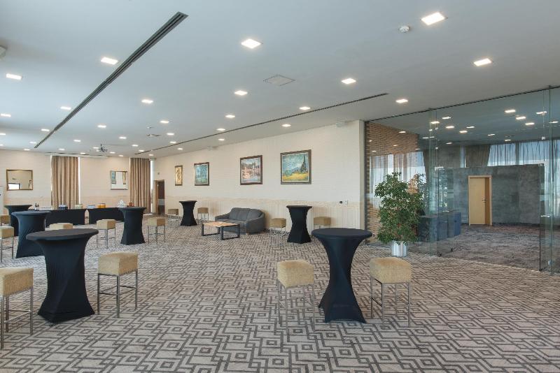 Expo Sofia Hotel   Free Arrival Shuttle Bus   Free Parking   Free Compliments   Free Wi Fi