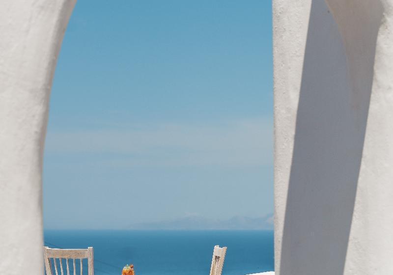 هتل Finikia Memories