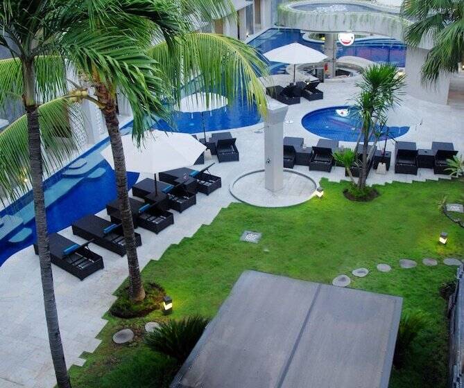 酒店 Grand Barong Resort