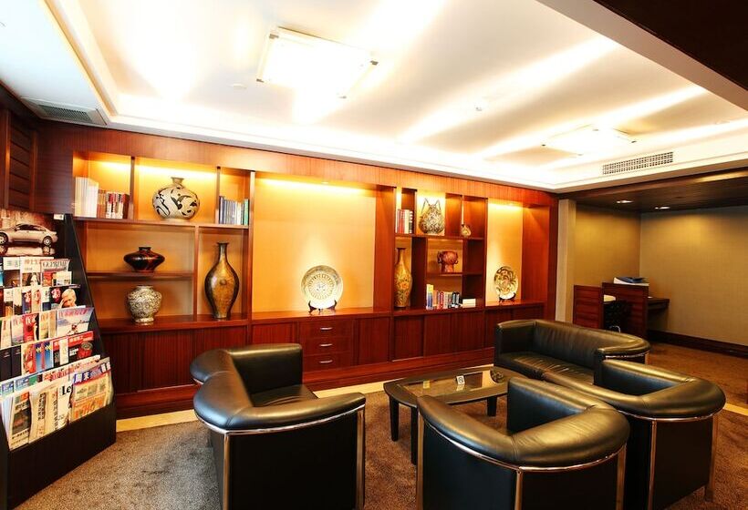 호텔 Grand International