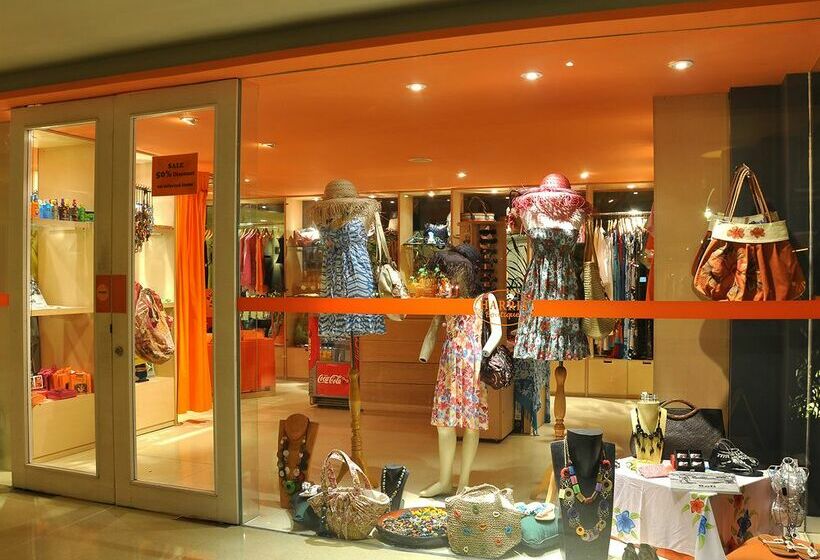 فندق Aloft Bali Kuta Beachwalk