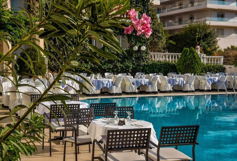 בית מלון כפרי Hersonissos Palace