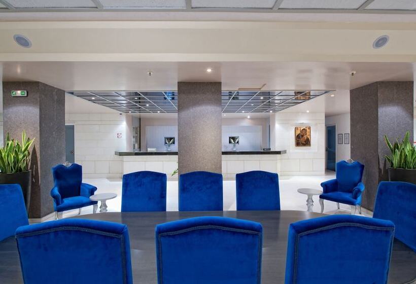 בית מלון כפרי Hersonissos Palace