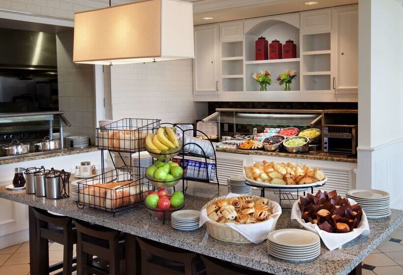 酒店 Hilton Garden Inn Montreal Airport