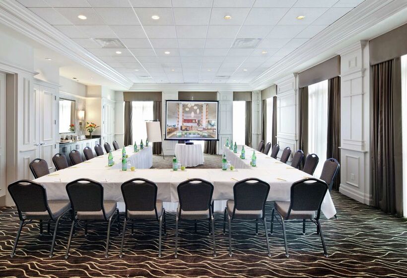 酒店 Hilton Garden Inn Montreal Airport