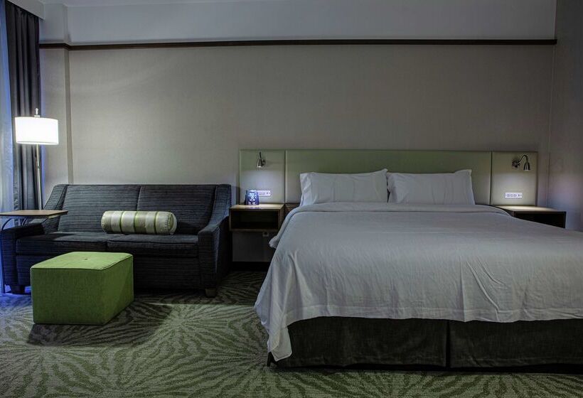 酒店 Hilton Garden Inn Montreal Airport