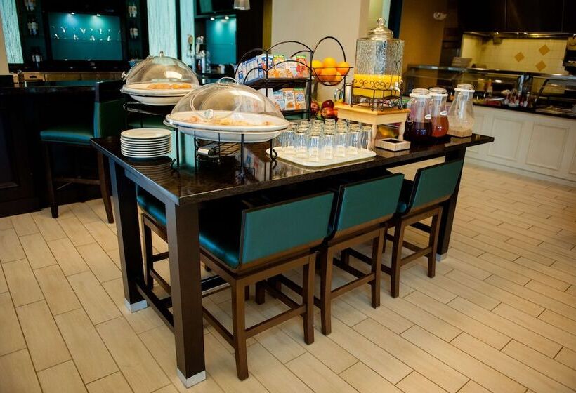 فندق Hilton Garden Inn Rockaway