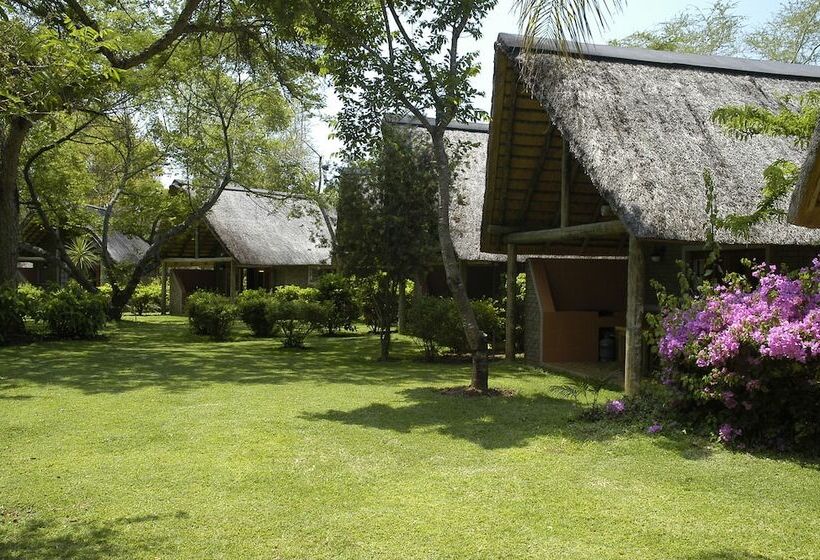 Отель Hippo Hollow Country Estate