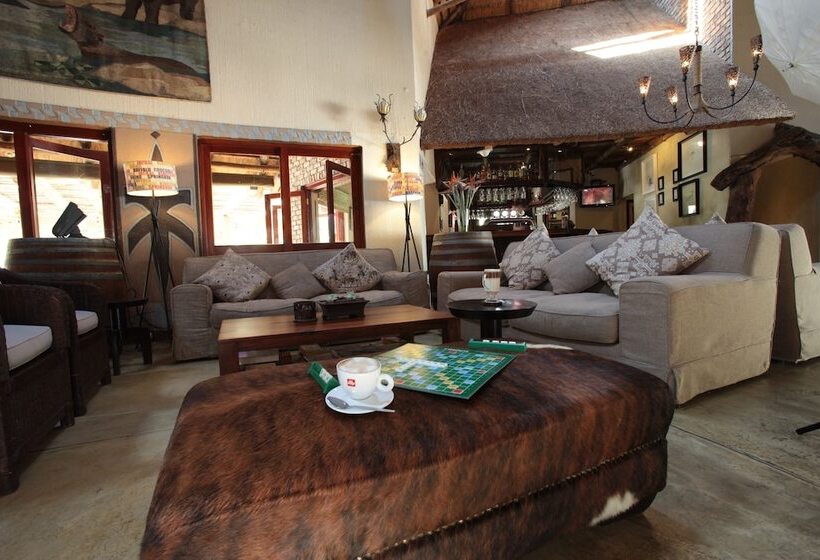 Отель Hippo Hollow Country Estate