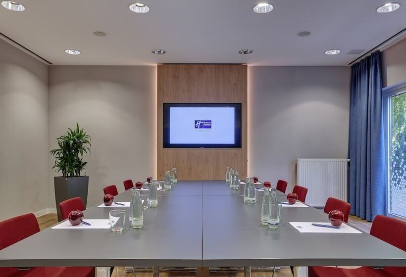 هتل Holiday Inn Express Cologne Troisdorf, An Ihg