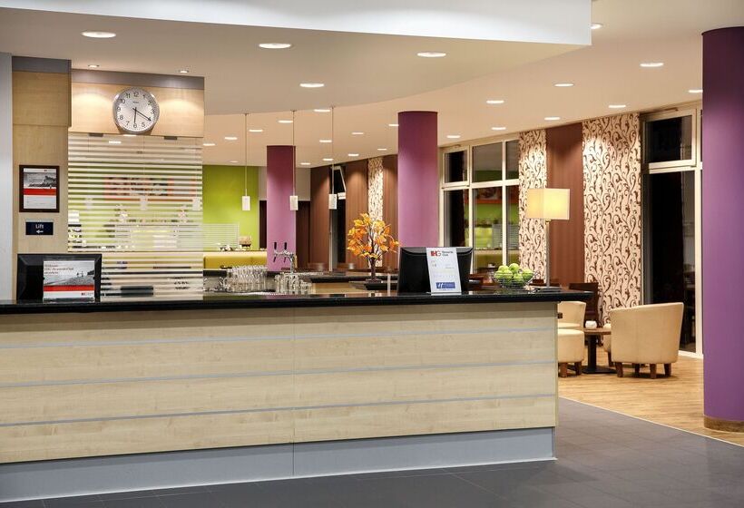 فندق Holiday Inn Express Düsseldorf   City North, An Ihg