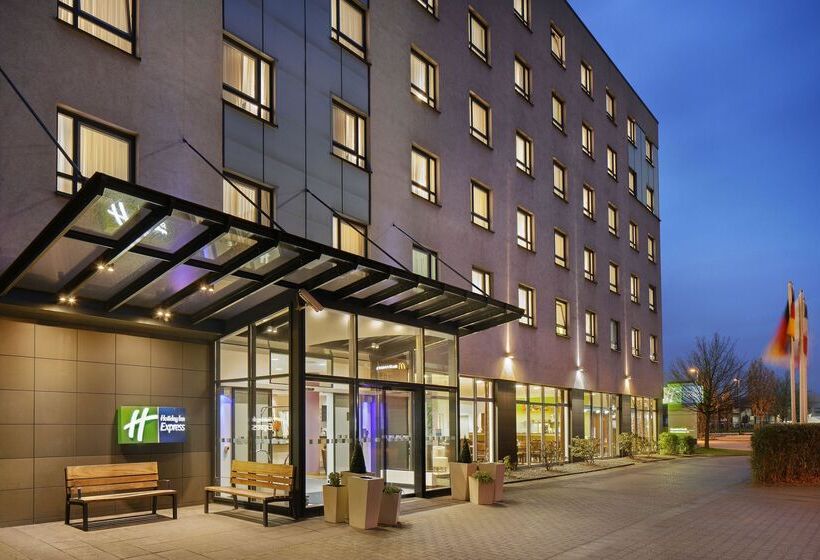 酒店 Holiday Inn Express Düsseldorf   City North, An Ihg