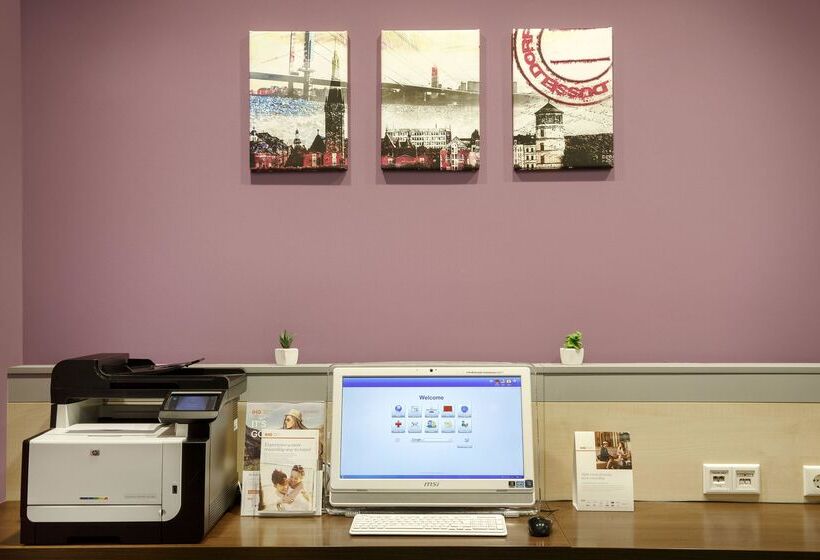 酒店 Holiday Inn Express Düsseldorf   City North, An Ihg