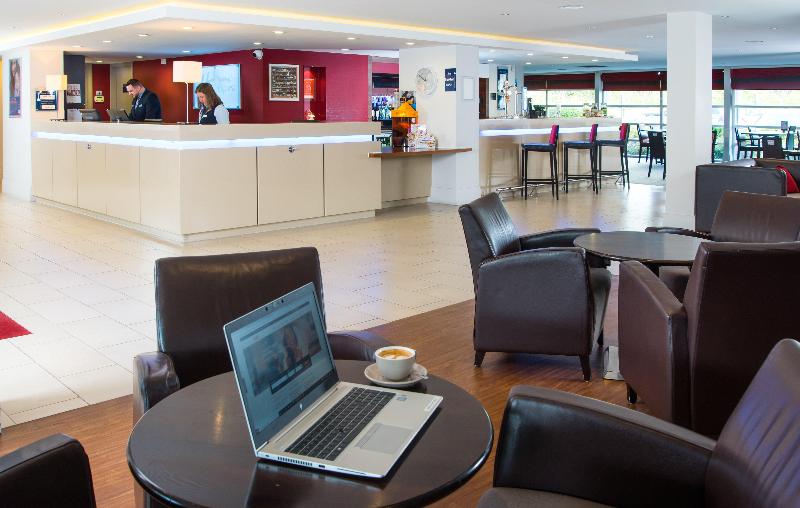 ホテル Holiday Inn Express Milton Keynes, An Ihg