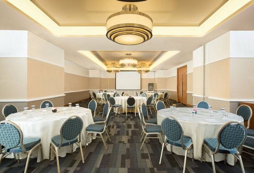 هتل Horison Ultima Suite & Residences Rasuna Jakarta