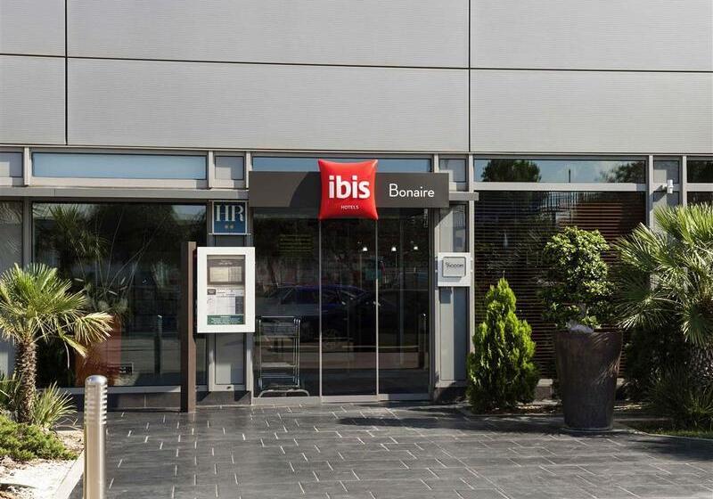 فندق Ibis Valencia Bonaire Aeropuerto