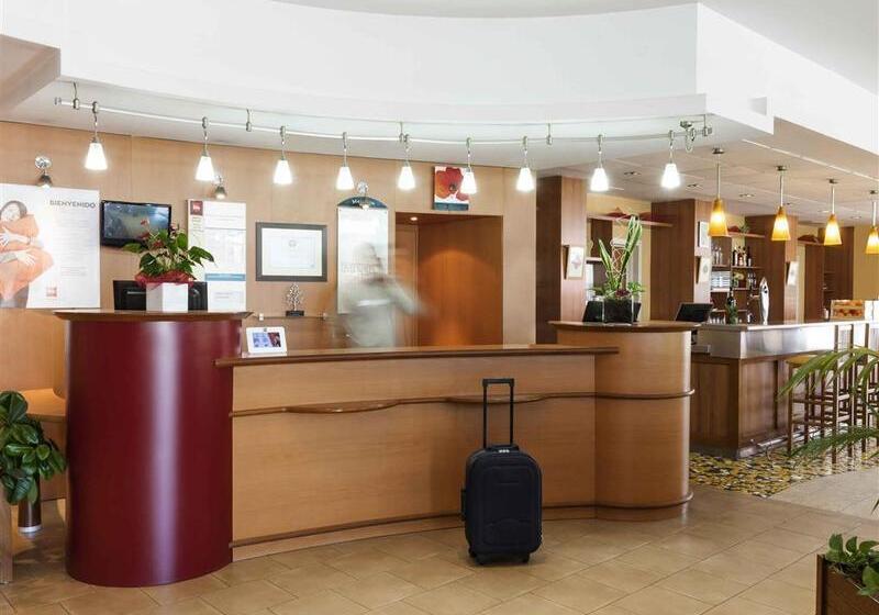 فندق Ibis Valencia Bonaire Aeropuerto