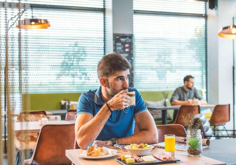 בית מלון כפרי Ibis Valencia Bonaire Aeropuerto