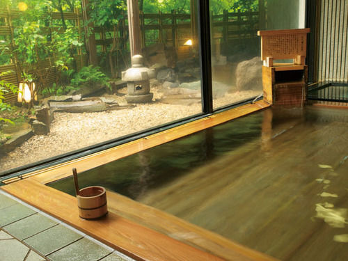 Отель Royal Yamanaka Onsen Kajikaso