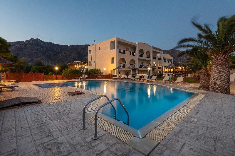 ホテル Kalimera Mare