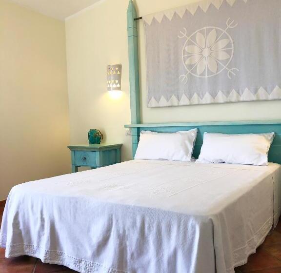 هتل Lh Pedraladda Resort