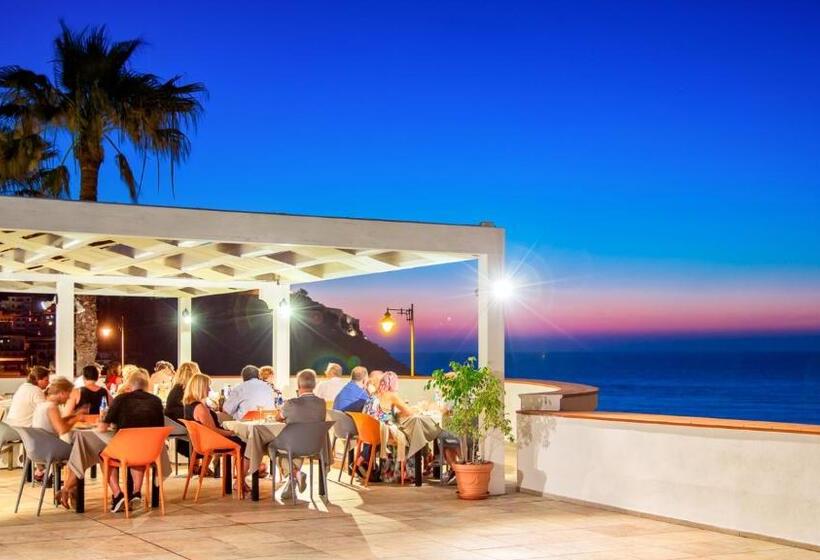 هتل Lh Pedraladda Resort