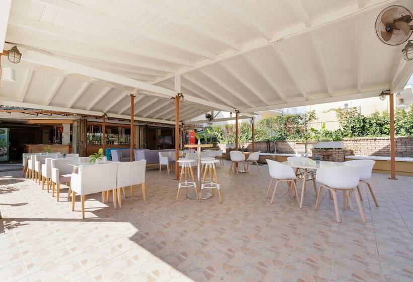 בית מלון כפרי Louvre