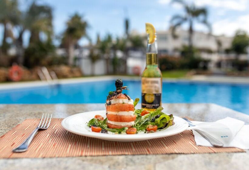 ホテル Mac Puerto Marina Benalmádena