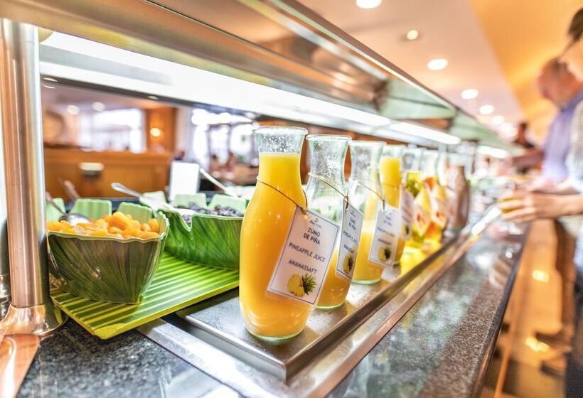 ホテル Mac Puerto Marina Benalmádena