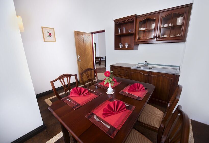 ホテル Mandara Rosen Yala, Kataragama