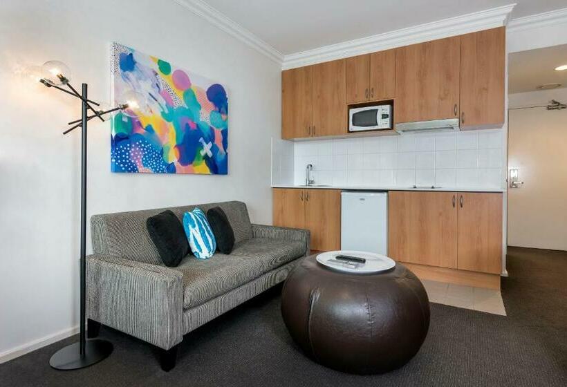 ホテル Oaks Perth