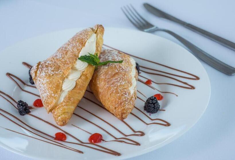 Отель Naxos Palace