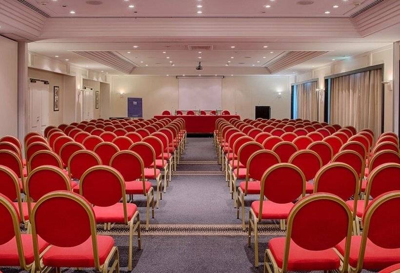 فندق NH Catania Parco Degli Aragonesi