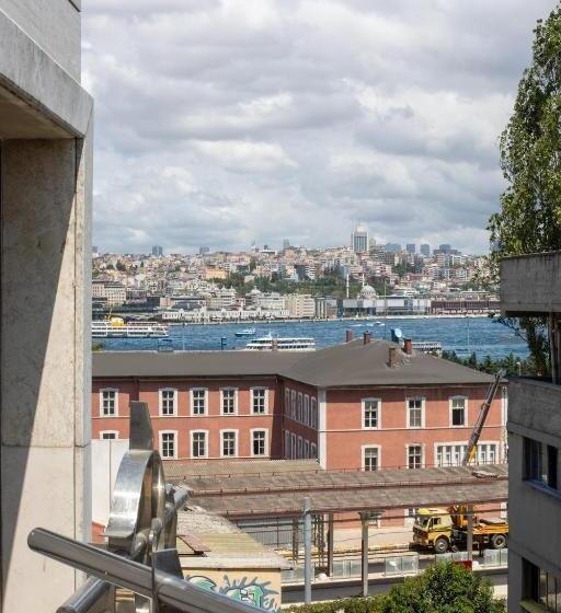 Orka Royal Hotel & Spa