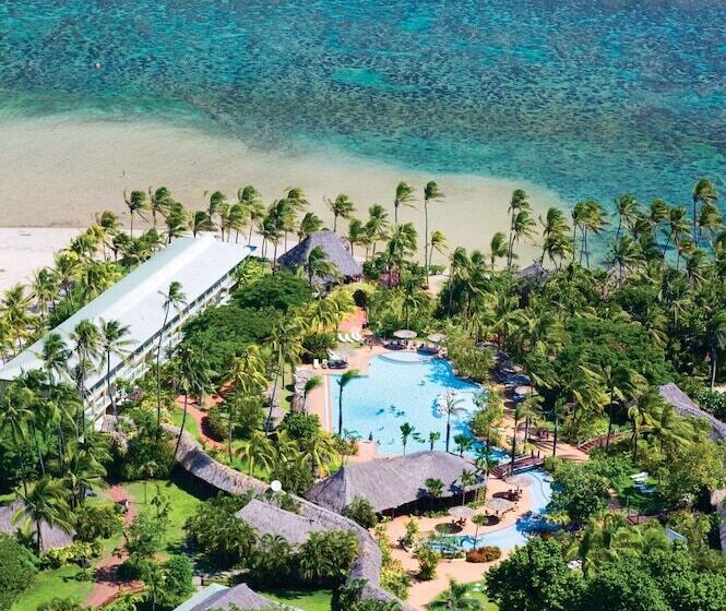 هتل Outrigger Fiji Beach Resort
