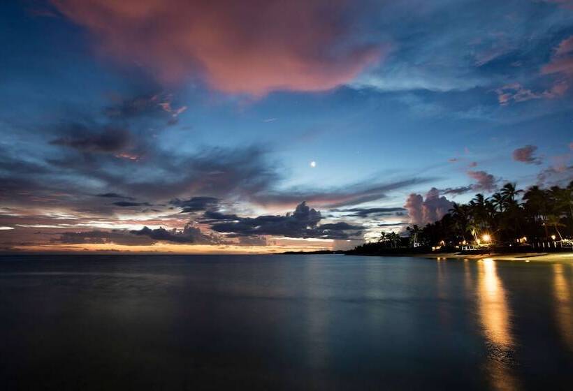 فندق Outrigger Fiji Beach Resort