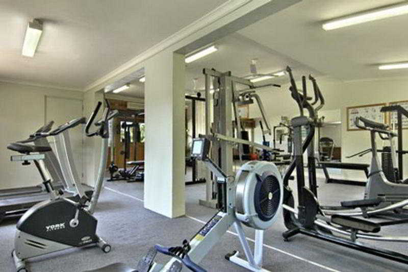 فندق Outrigger Fiji Beach Resort