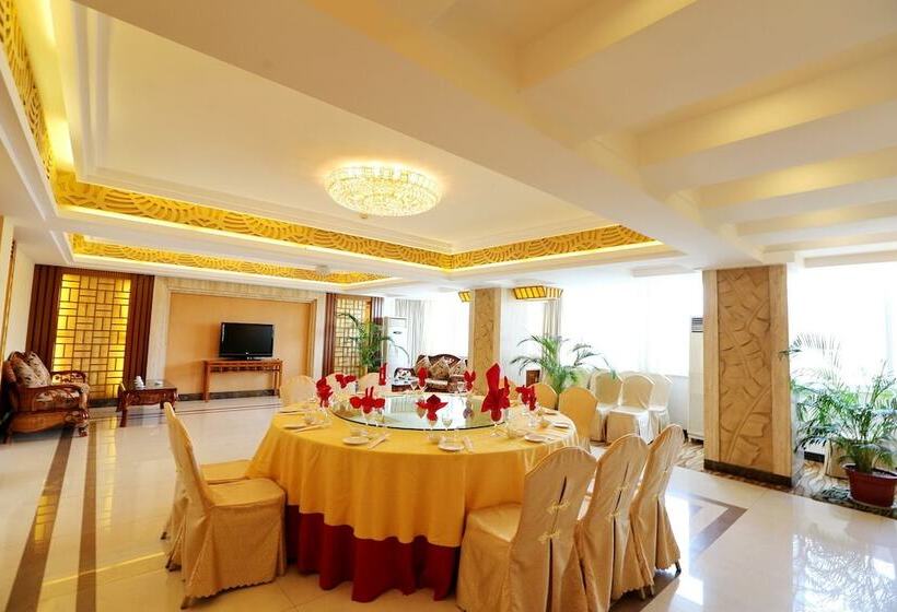 בית מלון כפרי Palm Beach Resort & Spa