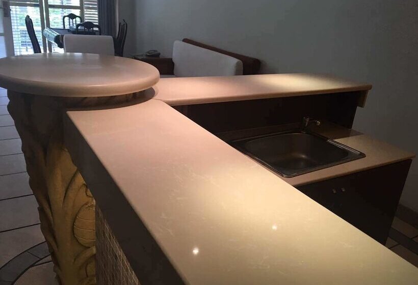 בית מלון כפרי Palm Beach Resort & Spa