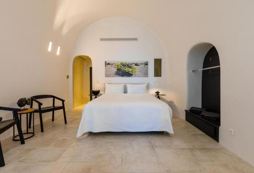 Hôtel Porto Fira Suites