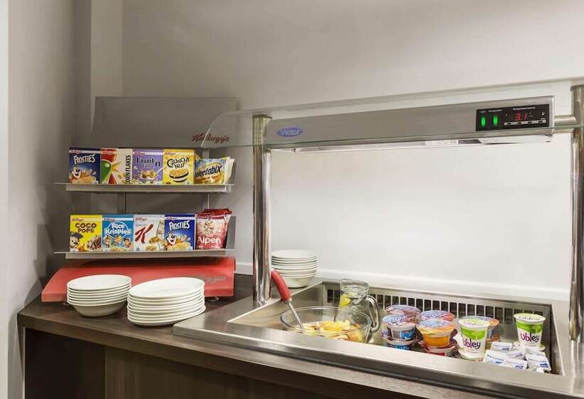 فندق Ramada London Stansted Airport