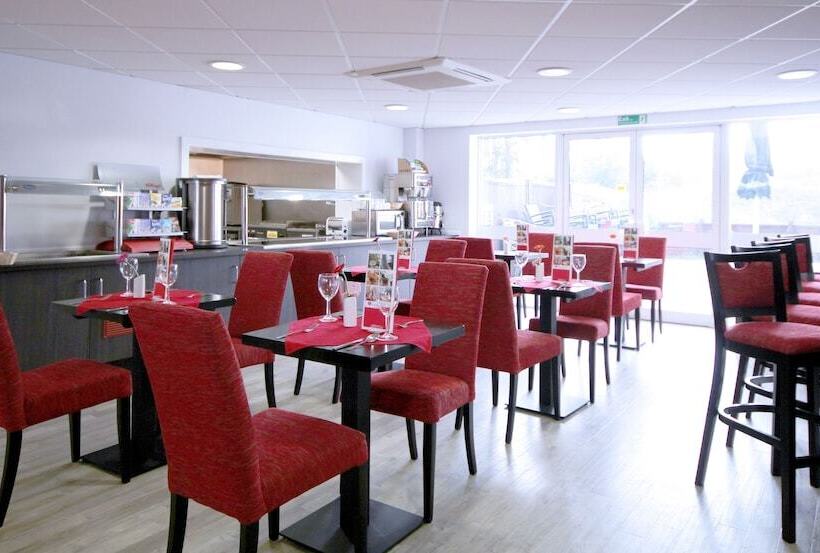 فندق Ramada London Stansted Airport