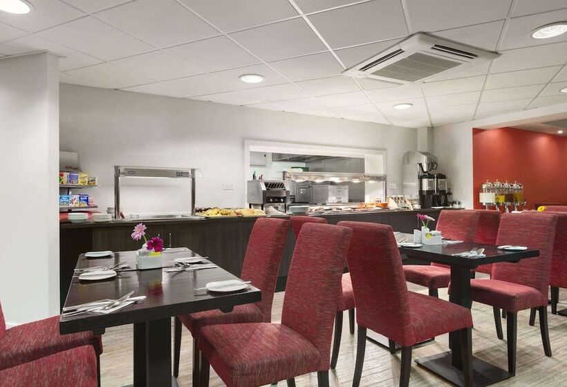 فندق Ramada London Stansted Airport