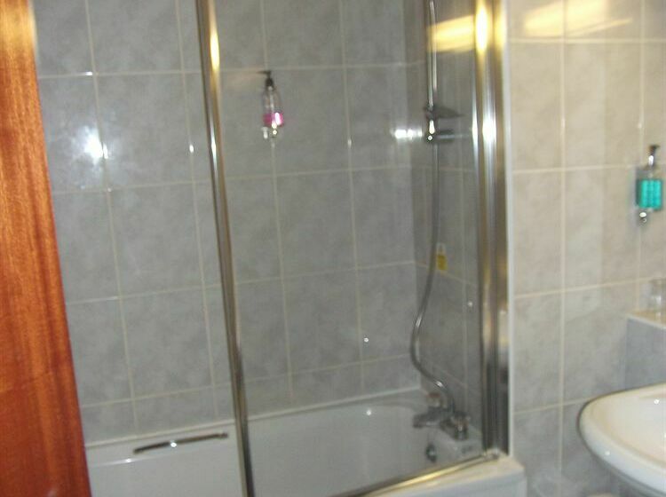 ホテル Ravensdene Lodge