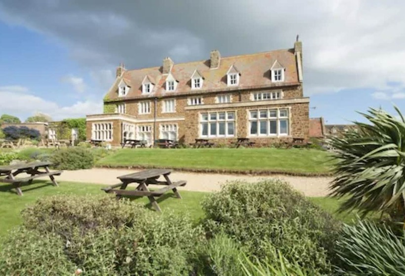 ホテル The Golden Lion