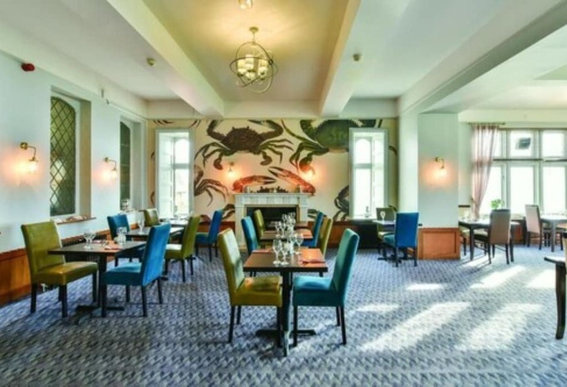 ホテル The Golden Lion