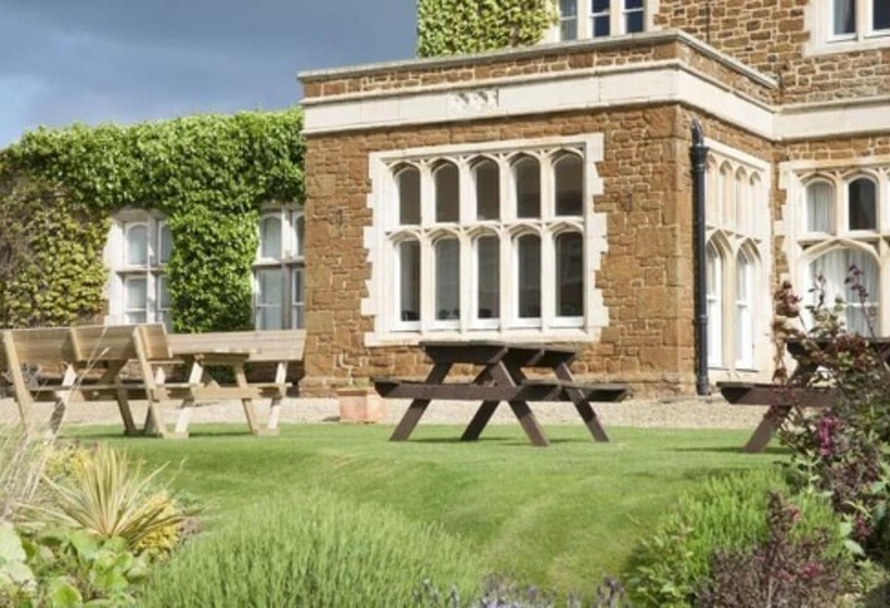 ホテル The Golden Lion