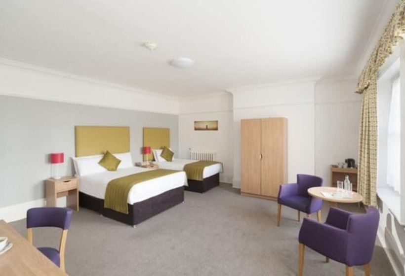 ホテル The Golden Lion