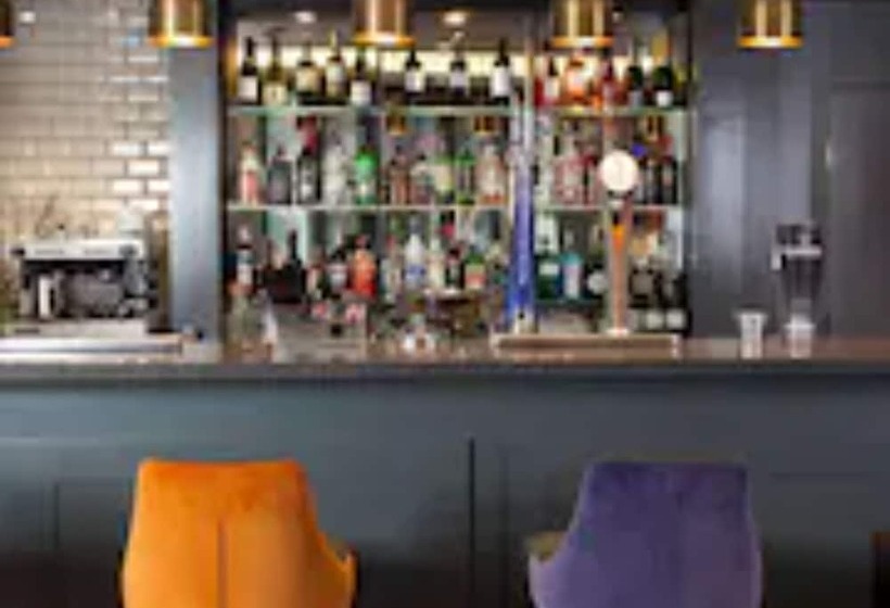 ホテル The Orchid